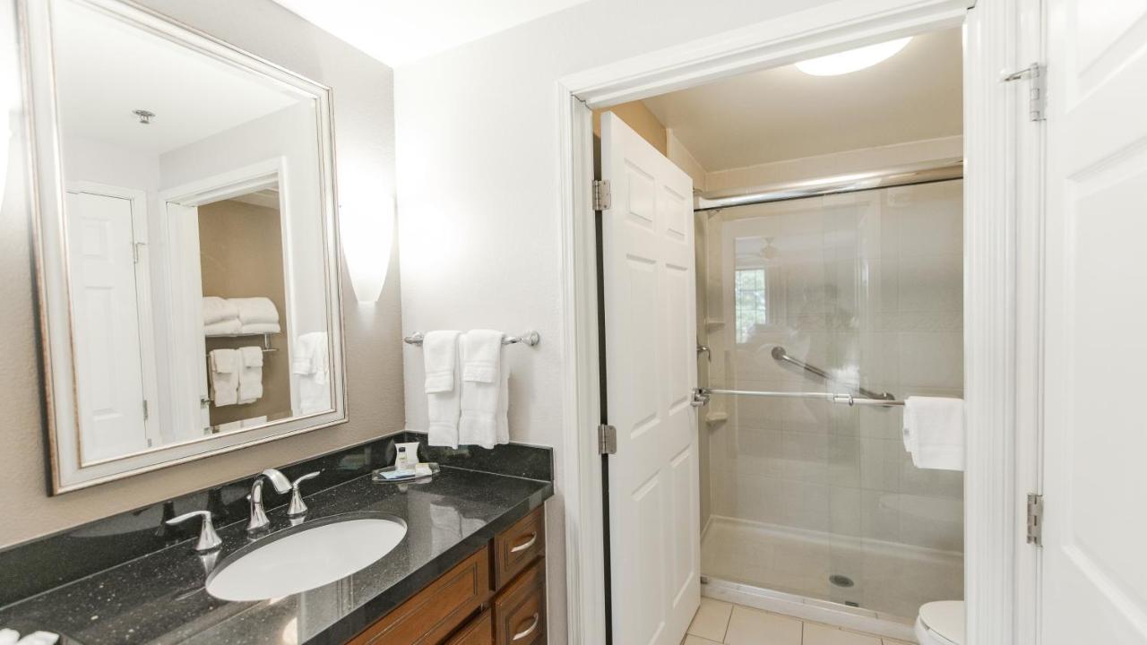 Staybridge Suites Wilmington East By Ihg Екстериор снимка