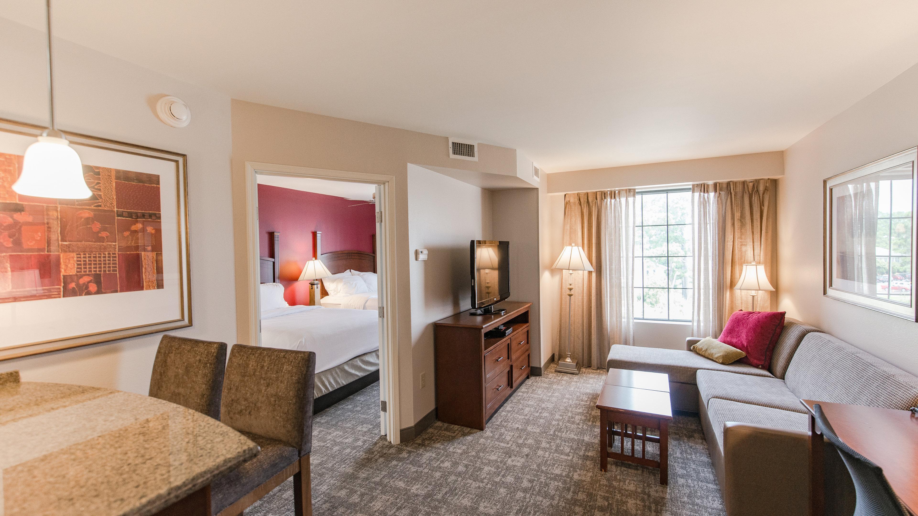 Staybridge Suites Wilmington East By Ihg Екстериор снимка