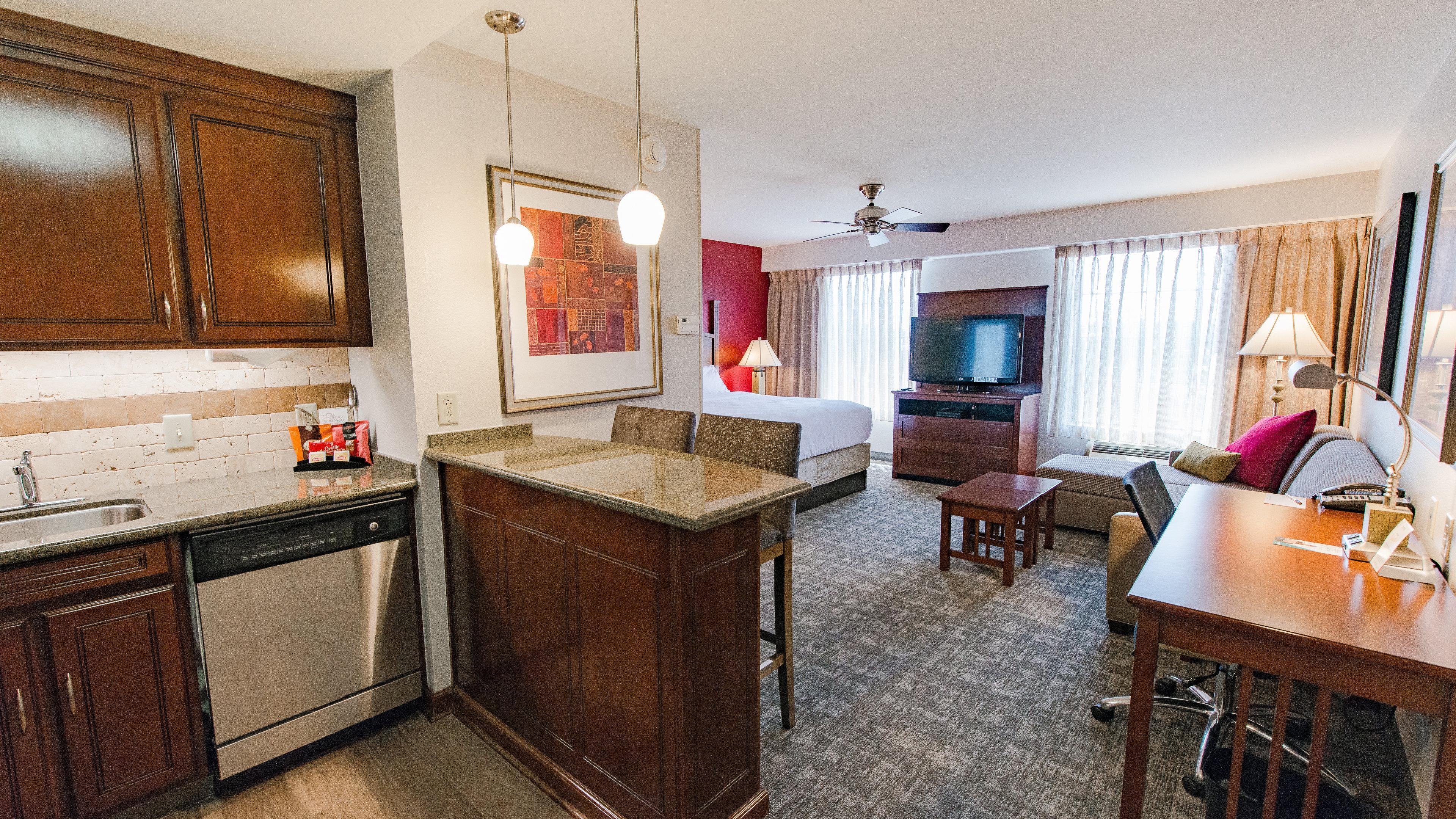 Staybridge Suites Wilmington East By Ihg Екстериор снимка