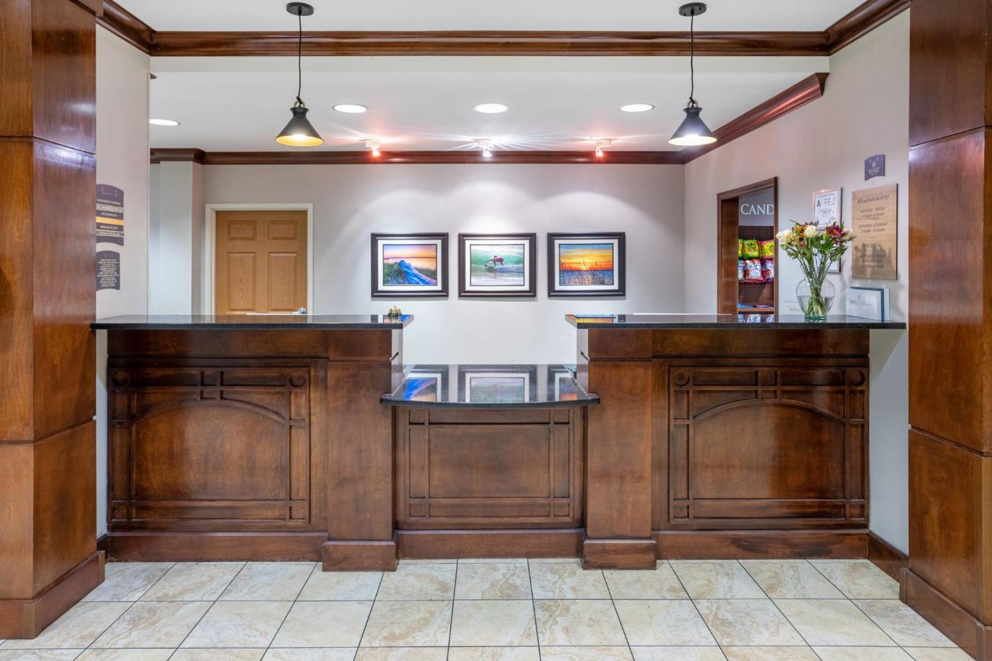 Staybridge Suites Wilmington East By Ihg Екстериор снимка
